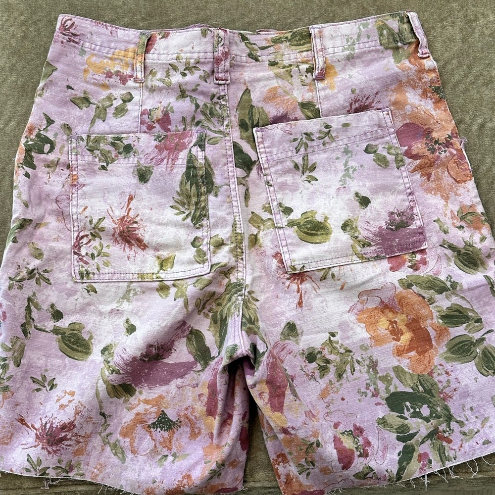 PAIGE Pilcro shorts - Picture 3 of 4